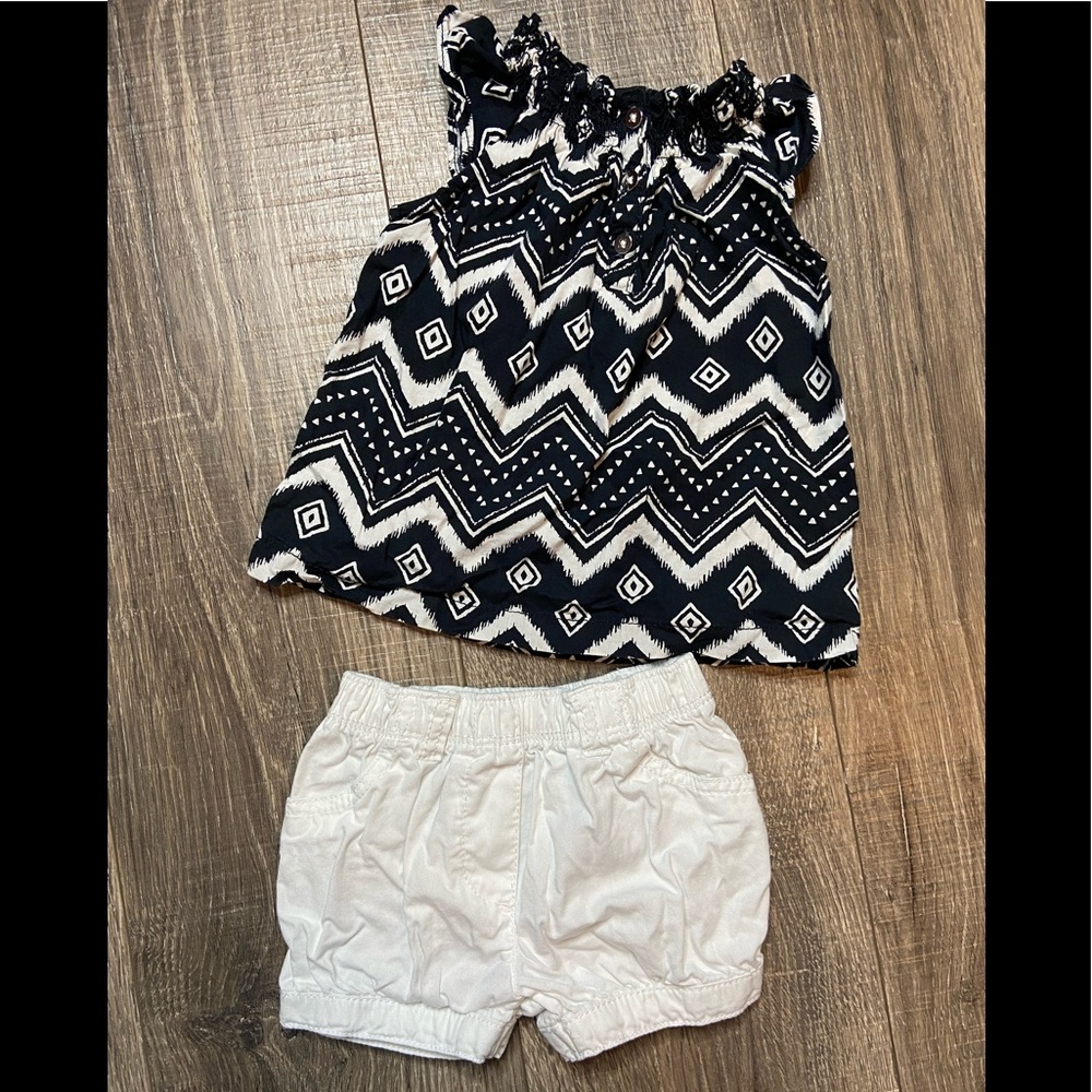 Carter’s 18 month outfit